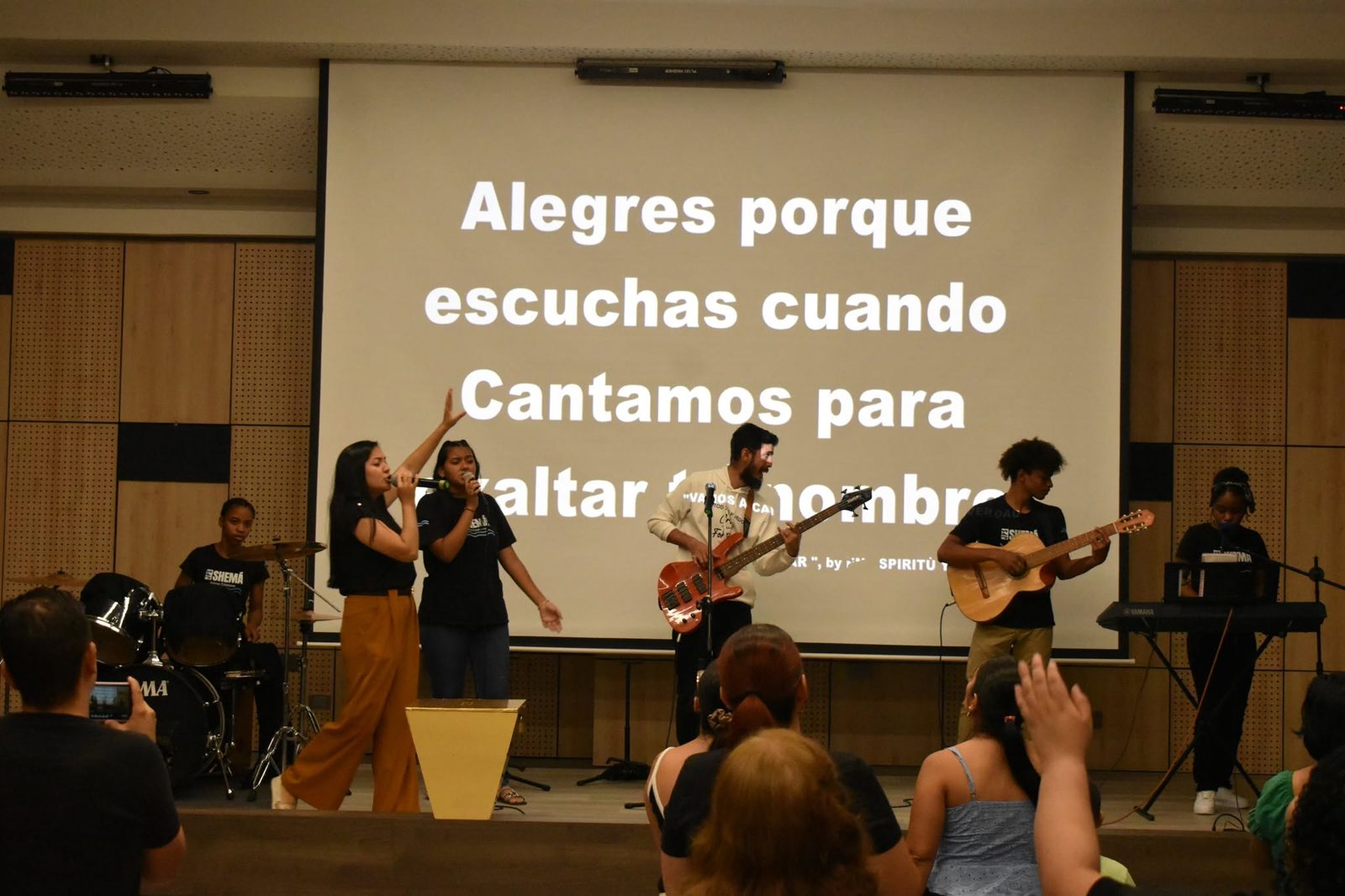 Alabanza en JPS Shemá